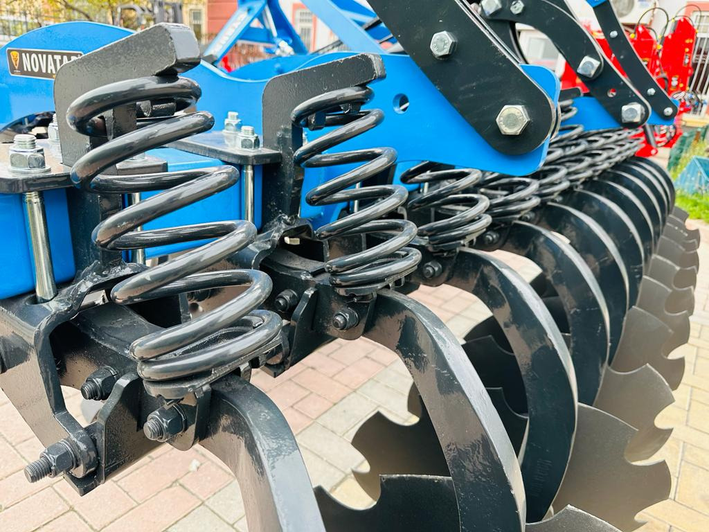 Novatar Spring Disc Harrow Lemken Model - Grades de discos: foto 3 Novatar Spring Disc Harrow Lemken Model - Grades de discos: foto 3