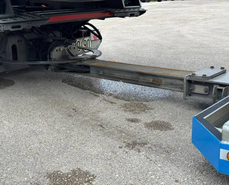 Locação financeira de Mercedes Actros 2348 S Mercedes Actros 2348 S: foto 8 Locação financeira de Mercedes Actros 2348 S Mercedes Actros 2348 S: foto 8