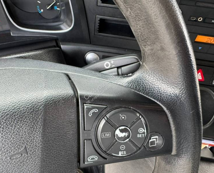 Locação financeira de Mercedes Actros 2348 S Mercedes Actros 2348 S: foto 10 Locação financeira de Mercedes Actros 2348 S Mercedes Actros 2348 S: foto 10