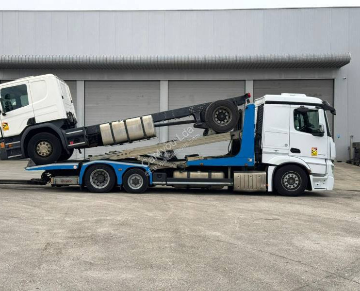 Locação financeira de Mercedes Actros 2348 S Mercedes Actros 2348 S: foto 7 Locação financeira de Mercedes Actros 2348 S Mercedes Actros 2348 S: foto 7