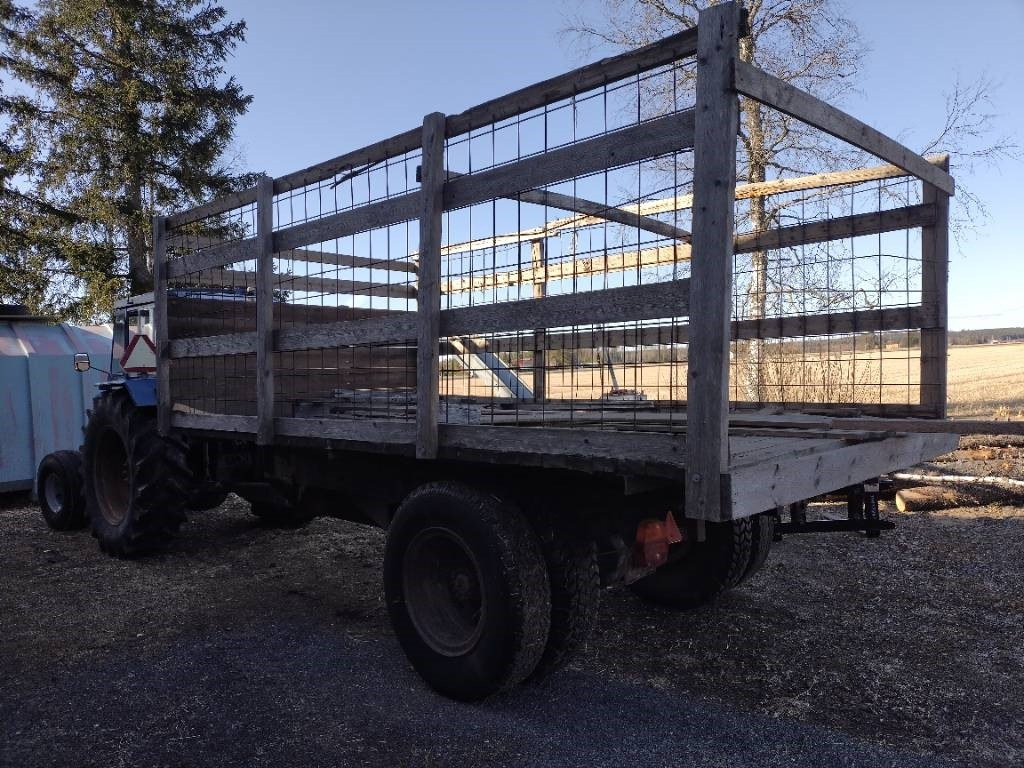 Klapikärry Kippivaunu - Reboque basculante agrícola: foto 1 Klapikärry Kippivaunu - Reboque basculante agrícola: foto 1