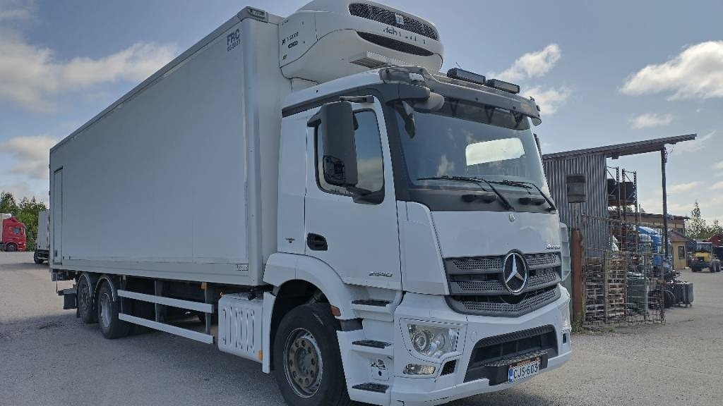 Mercedes-Benz Antos 2540 9,5m kylmäkori,Frc 2027 - Camião frigorífico: foto 2 Mercedes-Benz Antos 2540 9,5m kylmäkori,Frc 2027 - Camião frigorífico: foto 2