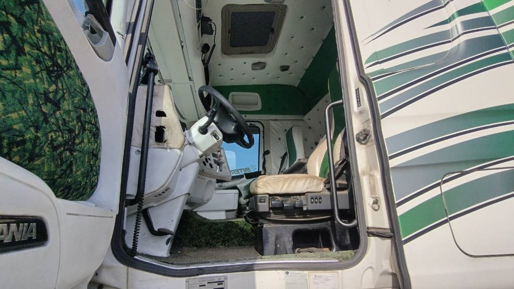 Scania R500 8x4 ilmajousi alusta - Camião chassi: foto 4 Scania R500 8x4 ilmajousi alusta - Camião chassi: foto 4