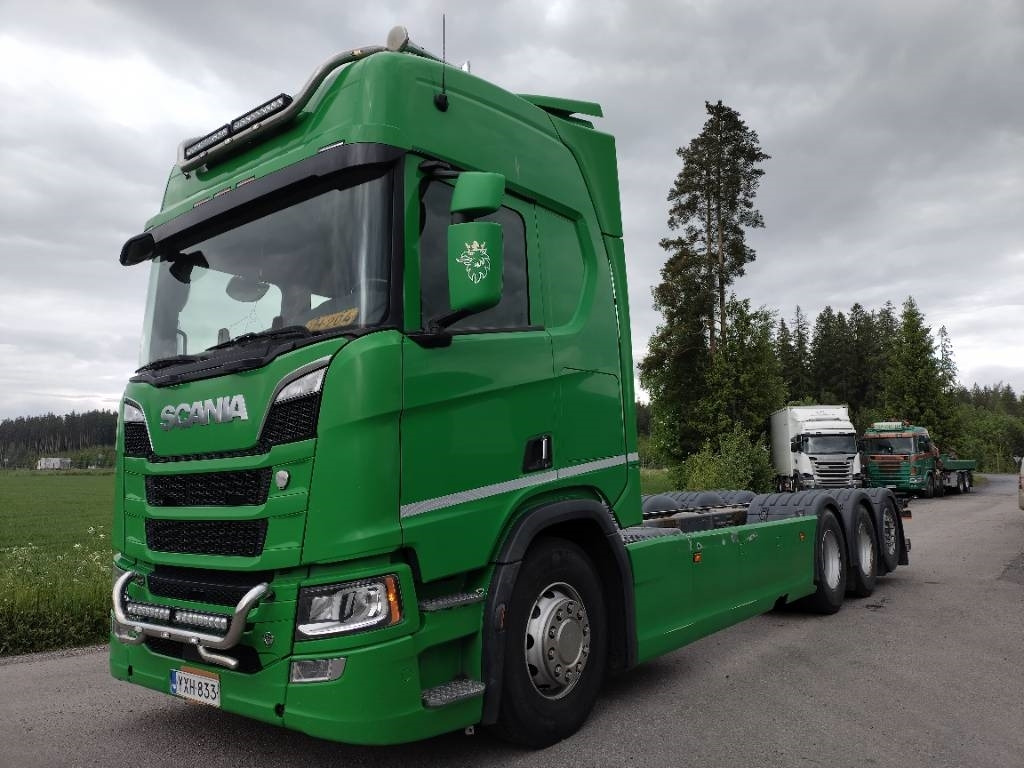 Scania R580 8x4 alusta 710tkm!! - Camião chassi: foto 1 Scania R580 8x4 alusta 710tkm!! - Camião chassi: foto 1