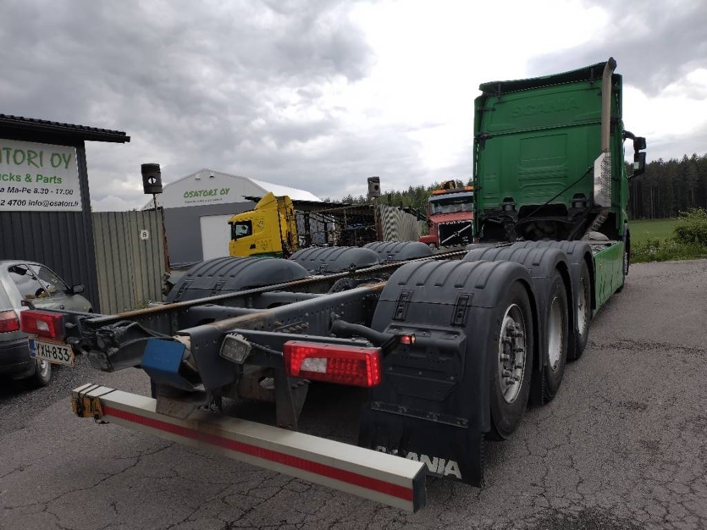 Scania R580 8x4 alusta 710tkm!! - Camião chassi: foto 3 Scania R580 8x4 alusta 710tkm!! - Camião chassi: foto 3