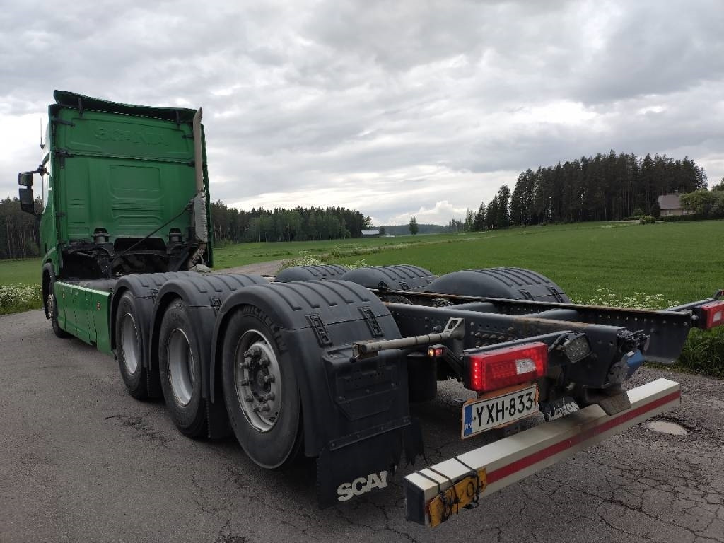 Scania R580 8x4 alusta 710tkm!! - Camião chassi: foto 4 Scania R580 8x4 alusta 710tkm!! - Camião chassi: foto 4
