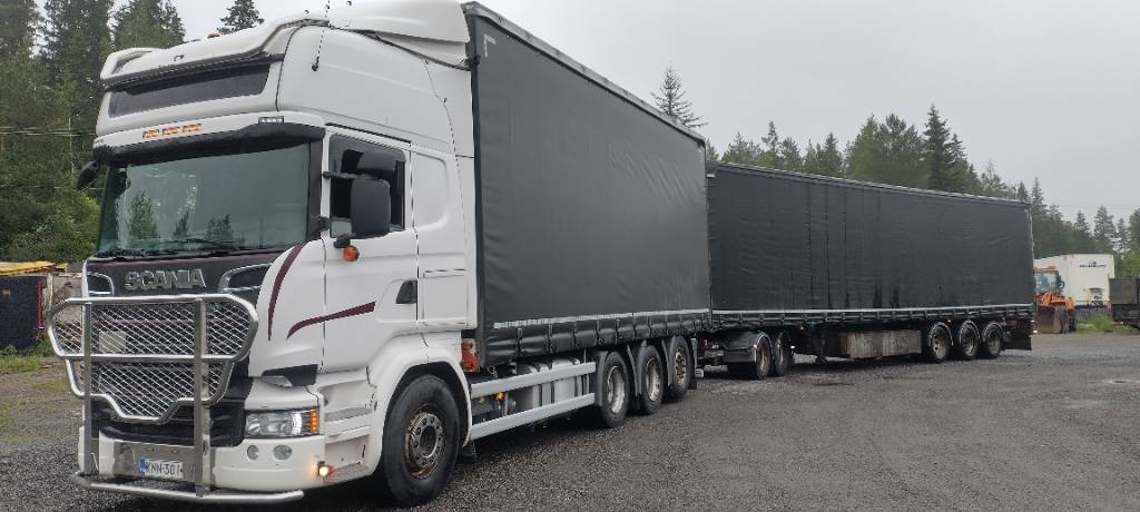 Scania R580 8x4 kapellilava+Dolly+kärry 76tn juna - Camião de lona: foto 1 Scania R580 8x4 kapellilava+Dolly+kärry 76tn juna - Camião de lona: foto 1