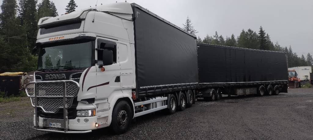 Scania R580 8x4 kapellilava+Dolly+kärry 76tn juna - Camião de lona: foto 2 Scania R580 8x4 kapellilava+Dolly+kärry 76tn juna - Camião de lona: foto 2