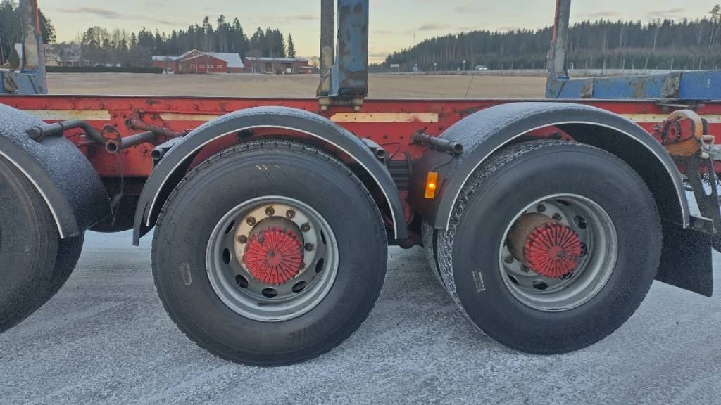 Sisu 625 Polar puuauto, Fuller , SIISTI AUTO - Camião de transporte de madeira: foto 5 Sisu 625 Polar puuauto, Fuller , SIISTI AUTO - Camião de transporte de madeira: foto 5