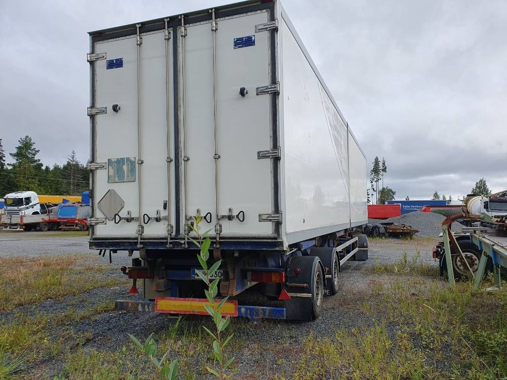 VAK 2 lavan Vaihtolava kärry +2 konttia ADR!!  - Reboque ampliroll/ Multibenne: foto 2 VAK 2 lavan Vaihtolava kärry +2 konttia ADR!!  - Reboque ampliroll/ Multibenne: foto 2