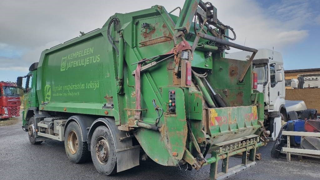 Volvo FM330 6x2 Norba pakkaaja,molokki nostin, manuaali - Caminhão de lixo: foto 5 Volvo FM330 6x2 Norba pakkaaja,molokki nostin, manuaali - Caminhão de lixo: foto 5