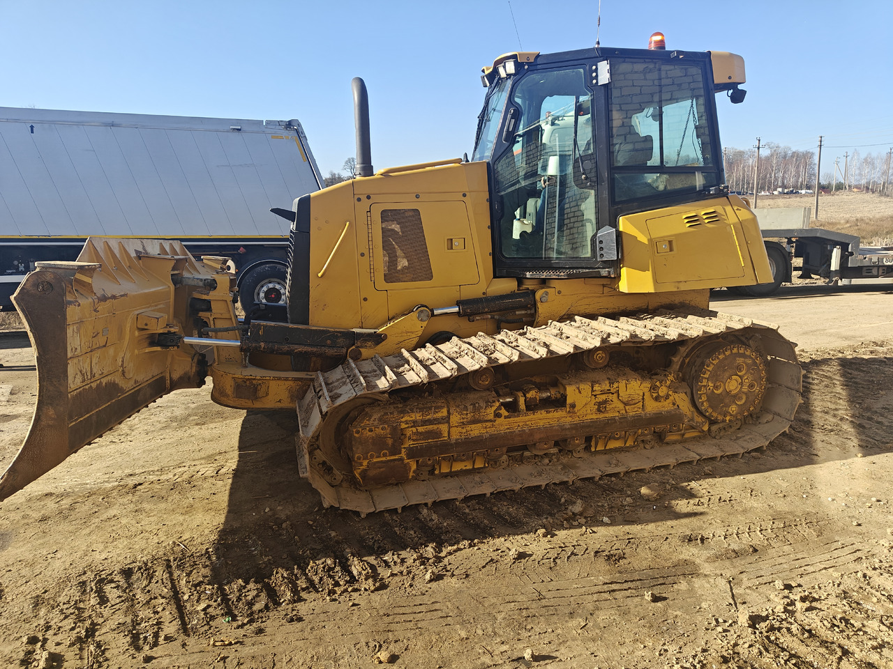 CATERPILLAR D6K2 LGP - Buldôzer: foto 1 CATERPILLAR D6K2 LGP - Buldôzer: foto 1