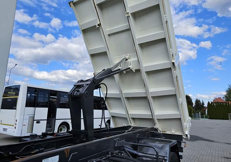 DAF LF 55.220 / SPROWADZONY Z FRANCJI / 119 000 KM - Camião basculante: foto 4 DAF LF 55.220 / SPROWADZONY Z FRANCJI / 119 000 KM - Camião basculante: foto 4