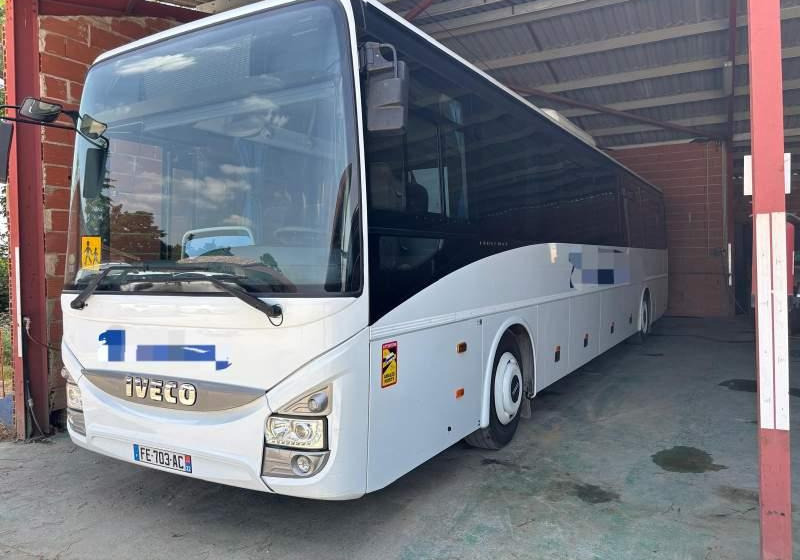 Iveco CROSSWAY/ SPROWADZONY / 180 000 KM / MANUAL - Ônibus suburbano: foto 1 Iveco CROSSWAY/ SPROWADZONY / 180 000 KM / MANUAL - Ônibus suburbano: foto 1