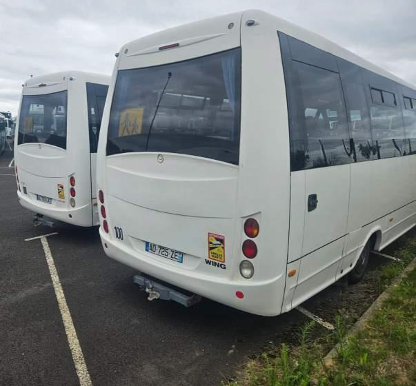 Iveco WING / SPROWADZONY/ 34 MIEJSCA/ MANUAL - Minibus, Furgão de passageiros: foto 3 Iveco WING / SPROWADZONY/ 34 MIEJSCA/ MANUAL - Minibus, Furgão de passageiros: foto 3