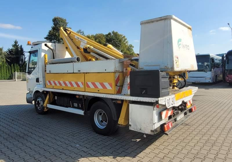 Renault MIDLUM 180 DCI / SPROWADZONA / ZWYŻKA - Caminhão com plataforma aérea: foto 3 Renault MIDLUM 180 DCI / SPROWADZONA / ZWYŻKA - Caminhão com plataforma aérea: foto 3