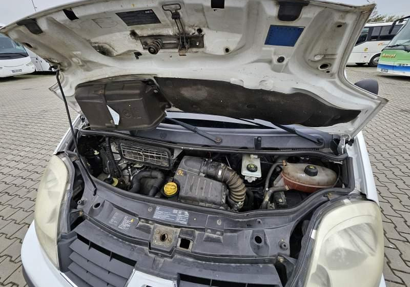 Renault TRAFIC 2.0 DCI 90 COMBI L2H1 / SPROWADZONY - Minibus, Furgão de passageiros: foto 3 Renault TRAFIC 2.0 DCI 90 COMBI L2H1 / SPROWADZONY - Minibus, Furgão de passageiros: foto 3