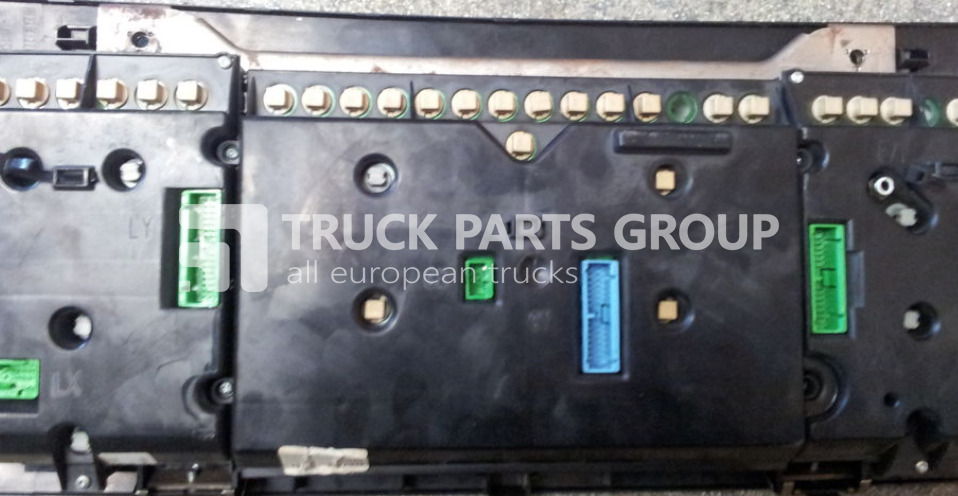 VOLVO FL6, FL10 instrument panel, instrument cluster, da dashboard - Painel de instrumentos para Camião: foto 3 VOLVO FL6, FL10 instrument panel, instrument cluster, da dashboard - Painel de instrumentos para Camião: foto 3