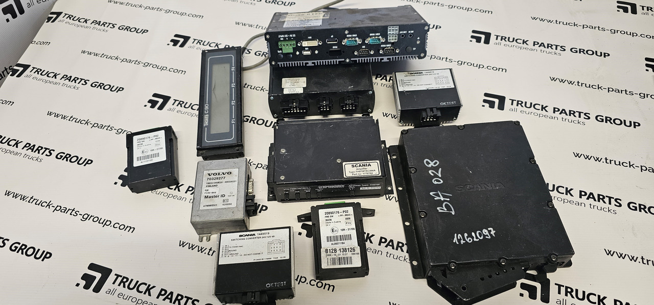 Volvo VOLVO, SCANIA BUS electronic FMS GW, switching converter, vip2000 STD Node2 unit, vbox 3600 c1 Multiq, Thoreb LCD 11085A, 1449519, 20890176, 20890176-P02, B12B 138126, 10R-31706, 70329277, 14390, 1449 - Centralina electrónica: foto 1 Volvo VOLVO, SCANIA BUS electronic FMS GW, switching converter, vip2000 STD Node2 unit, vbox 3600 c1 Multiq, Thoreb LCD 11085A, 1449519, 20890176, 20890176-P02, B12B 138126, 10R-31706, 70329277, 14390, 1449 - Centralina electrónica: foto 1