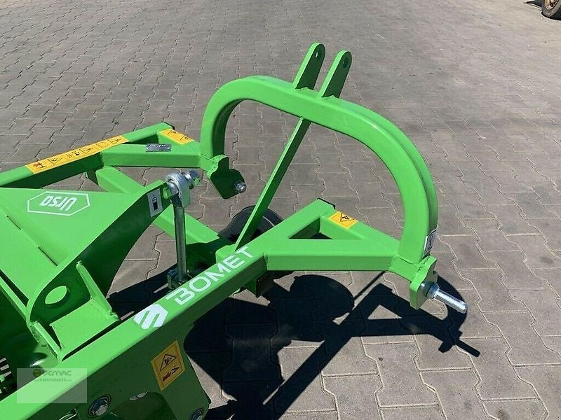 BOMET Kartoffelroder Bomet Z655/1 Kartoffel Roder Heckauswurf NEU - Máquina para batata: foto 5 BOMET Kartoffelroder Bomet Z655/1 Kartoffel Roder Heckauswurf NEU - Máquina para batata: foto 5