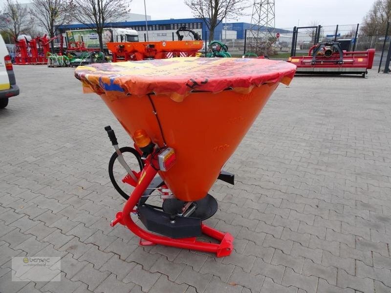 Dexwal 400L Salzstreuer Düngerstreuer Streuer hydraulischer Antrieb - Espalhador de areia/ Sal: foto 1 Dexwal 400L Salzstreuer Düngerstreuer Streuer hydraulischer Antrieb - Espalhador de areia/ Sal: foto 1
