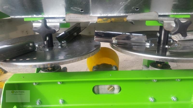 Vemac Düngerstreuer Salzstreuer Streuer Winterdienst Sandstreuer - Distribuidor de fertilizantes: foto 2 Vemac Düngerstreuer Salzstreuer Streuer Winterdienst Sandstreuer - Distribuidor de fertilizantes: foto 2