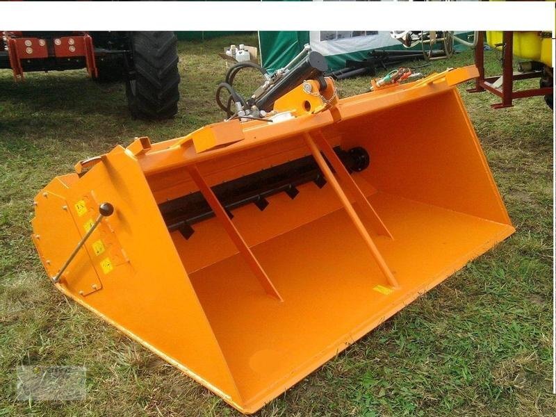 Vemac Kastenstreuer 200cm Streuer Selbstlader Salzstreuer Winterdienst - Espalhador de areia/ Sal: foto 3 Vemac Kastenstreuer 200cm Streuer Selbstlader Salzstreuer Winterdienst - Espalhador de areia/ Sal: foto 3