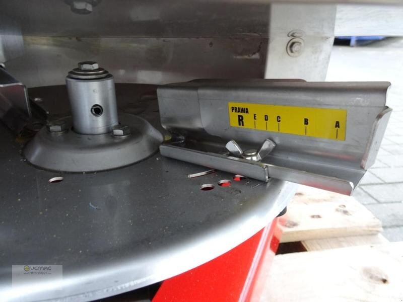 Distribuidor de fertilizantes novo Vemac Zweischeibenstreuer 1200KG Streuer Winterdienst Traktor NEU: foto 17