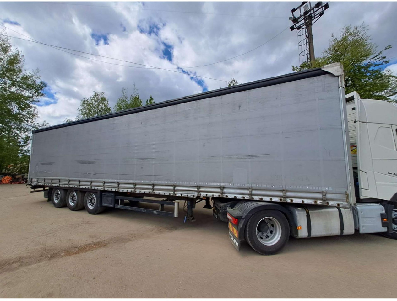 2018/2019 Schmitz Cargobull SCS24/L - Semi-reboque de lona: foto 2 2018/2019 Schmitz Cargobull SCS24/L - Semi-reboque de lona: foto 2