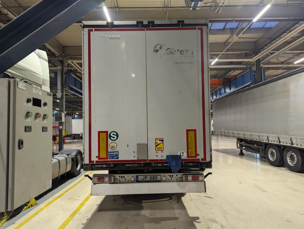 2018 Krone SDP Profi Liner Standard Lifting Axle - Semi-reboque de lona: foto 2 2018 Krone SDP Profi Liner Standard Lifting Axle - Semi-reboque de lona: foto 2