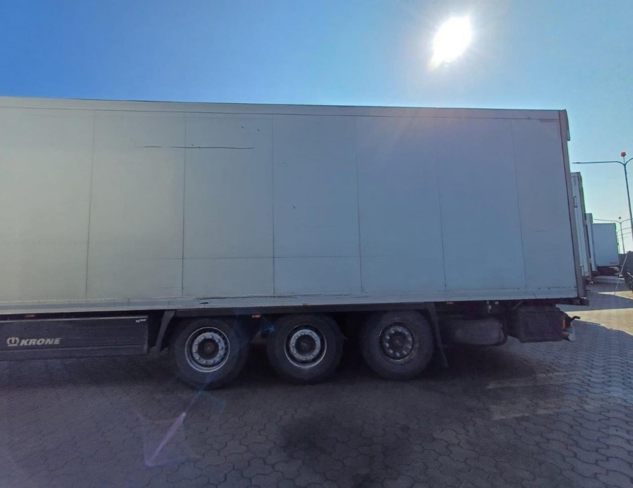 2018 Krone SDR Double Deck Cool Liner FP60 ThermoKing SLXi 300 Lifting Axle - Semi-reboque frigorífico: foto 5 2018 Krone SDR Double Deck Cool Liner FP60 ThermoKing SLXi 300 Lifting Axle - Semi-reboque frigorífico: foto 5