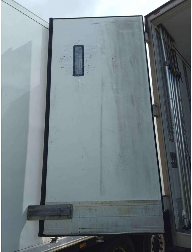 2018 Schmitz Cargobull SKO Double Deck FP 60 ThermoKing SLXi 300 Lifting Axle - Semi-reboque frigorífico: foto 2 2018 Schmitz Cargobull SKO Double Deck FP 60 ThermoKing SLXi 300 Lifting Axle - Semi-reboque frigorífico: foto 2
