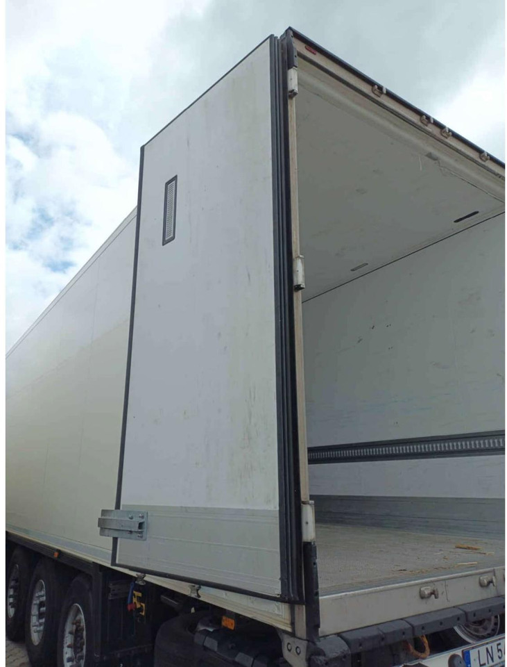 2018 Schmitz Cargobull SKO FP 45 ThermoKing SLXi 300 - Semi-reboque frigorífico: foto 4 2018 Schmitz Cargobull SKO FP 45 ThermoKing SLXi 300 - Semi-reboque frigorífico: foto 4