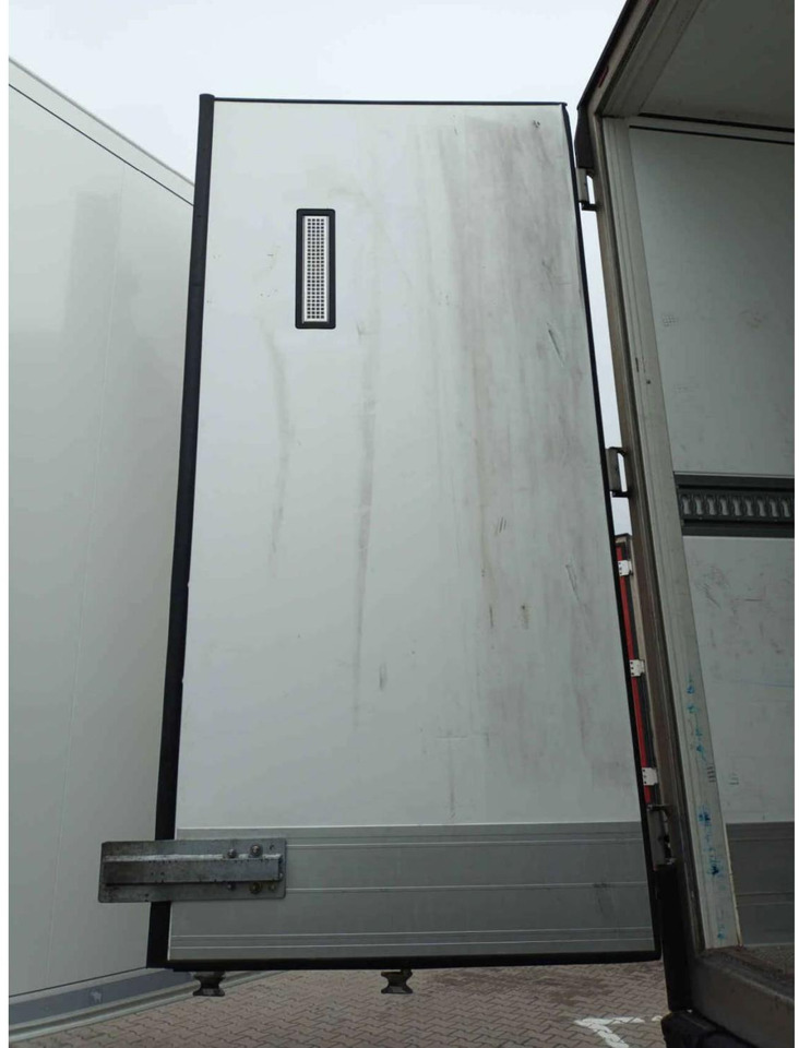 2020 Schmitz Cargobull SKO FP 60 ThermoKing SLXi 300 - Semi-reboque frigorífico: foto 3 2020 Schmitz Cargobull SKO FP 60 ThermoKing SLXi 300 - Semi-reboque frigorífico: foto 3