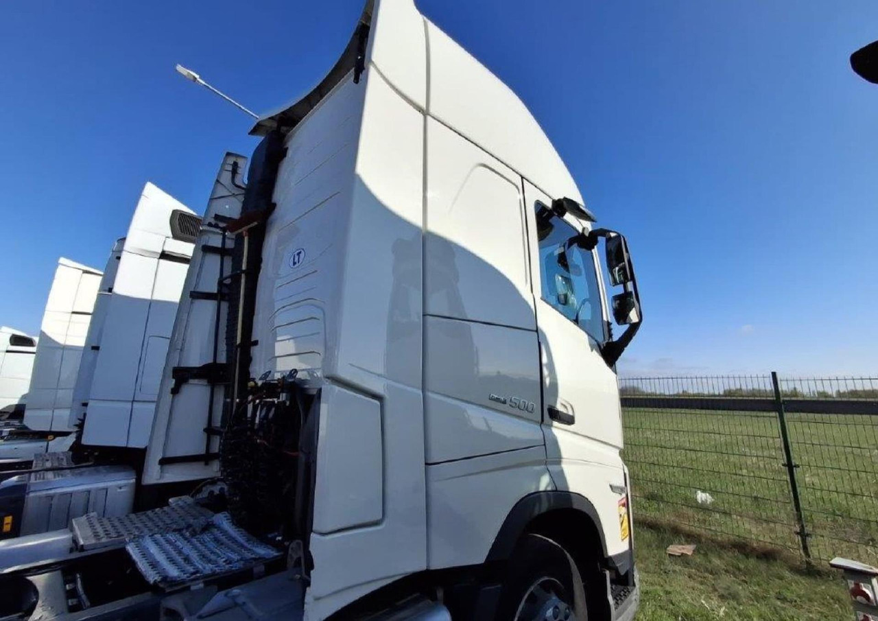 2022 Volvo FH 500 Globetrotter XL Varios - Máquina de outro: foto 3 2022 Volvo FH 500 Globetrotter XL Varios - Máquina de outro: foto 3