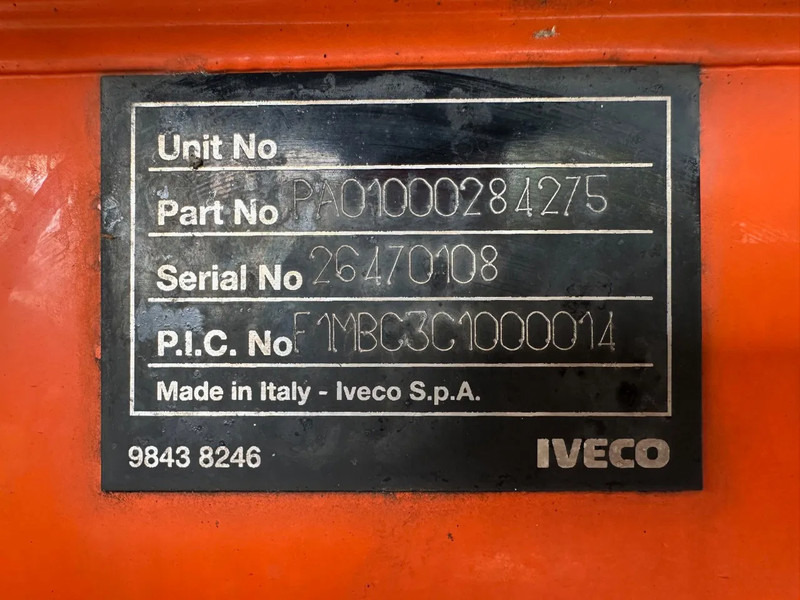 Iveco EuroCargo 80 -160L / EURO 6 / WINCH / ALU RAMPS / LOW KM! / NEW APK - Camião transporte de veículos: foto 4 Iveco EuroCargo 80 -160L / EURO 6 / WINCH / ALU RAMPS / LOW KM! / NEW APK - Camião transporte de veículos: foto 4