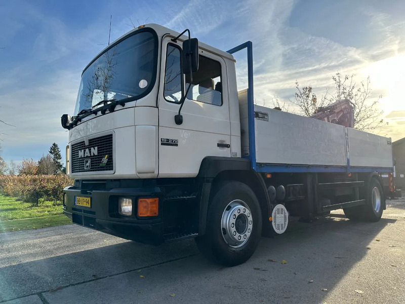 MAN 19.272 F90 / NL TRUCK / 4X2 / EURO1 / ATLAS AK140.1-6,2/1 / MANUAL / FIRST OWNER - Camião grua: foto 1 MAN 19.272 F90 / NL TRUCK / 4X2 / EURO1 / ATLAS AK140.1-6,2/1 / MANUAL / FIRST OWNER - Camião grua: foto 1