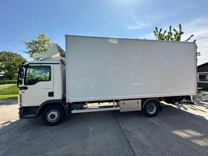 MAN TGL 10.190 / NL TRUCK / BOX / EURO 6 / MANUAL / NEW TYRES / LOADLIFT - Camião furgão: foto 4 MAN TGL 10.190 / NL TRUCK / BOX / EURO 6 / MANUAL / NEW TYRES / LOADLIFT - Camião furgão: foto 4