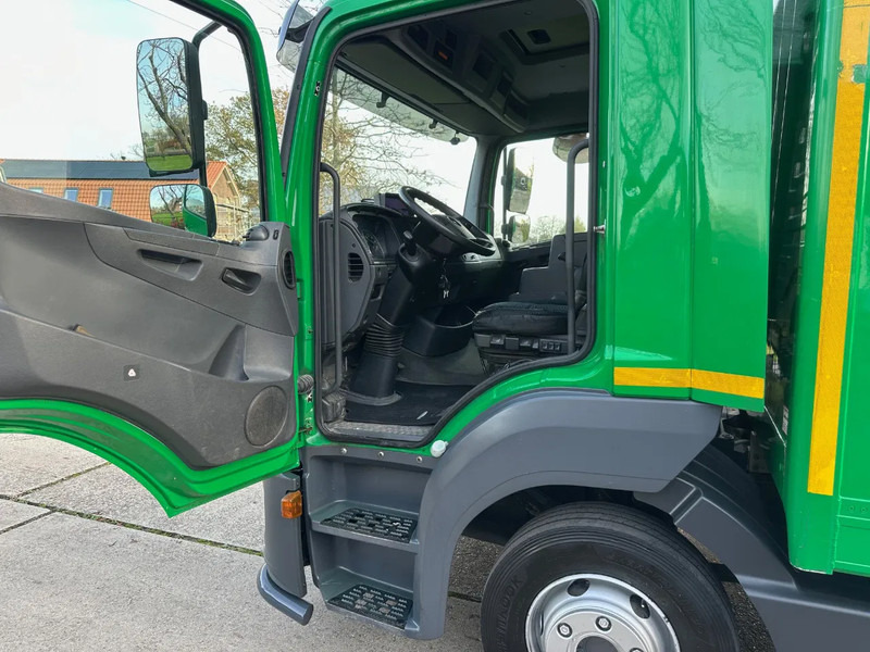 Mercedes-Benz Atego 1018 / NL TRUCK / AIRCO / BOX+LIFT+SIDE DOOR / AUTOMATIC - Camião furgão: foto 4 Mercedes-Benz Atego 1018 / NL TRUCK / AIRCO / BOX+LIFT+SIDE DOOR / AUTOMATIC - Camião furgão: foto 4