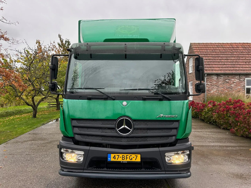 Mercedes-Benz Atego 1018 / NL TRUCK / EURO 6 / ONLY 100.000KM! / BOX+LIFT+SIDE DOOR / CLIMA / AUTOMATIC - Camião furgão: foto 4 Mercedes-Benz Atego 1018 / NL TRUCK / EURO 6 / ONLY 100.000KM! / BOX+LIFT+SIDE DOOR / CLIMA / AUTOMATIC - Camião furgão: foto 4