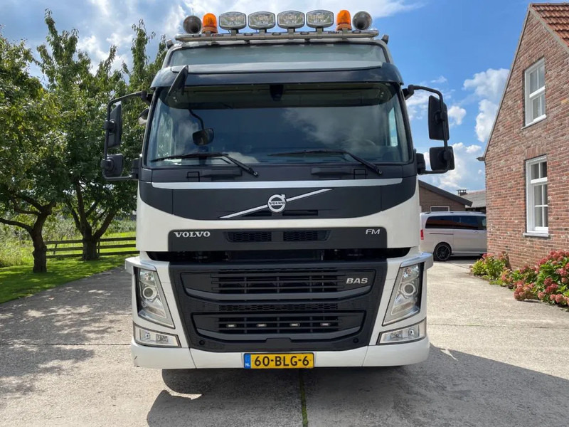 Volvo FM 460 EURO 6 / TOP!! / NL TRUCK / GLOBETROTTER / SAFETY SYSTEMS - Tractor: foto 2 Volvo FM 460 EURO 6 / TOP!! / NL TRUCK / GLOBETROTTER / SAFETY SYSTEMS - Tractor: foto 2