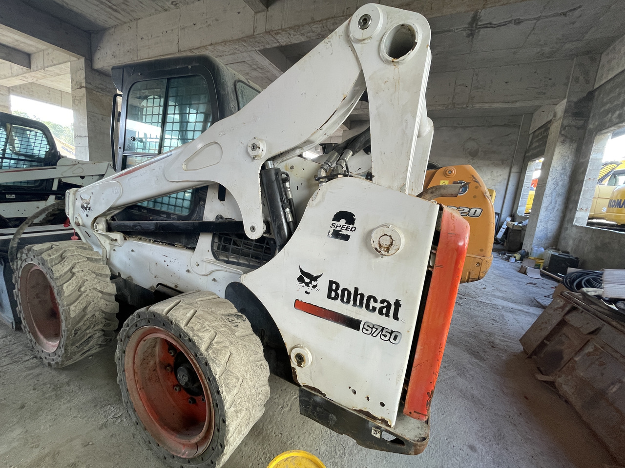 Bobcat S750 - Mini pá carregadora: foto 3 Bobcat S750 - Mini pá carregadora: foto 3