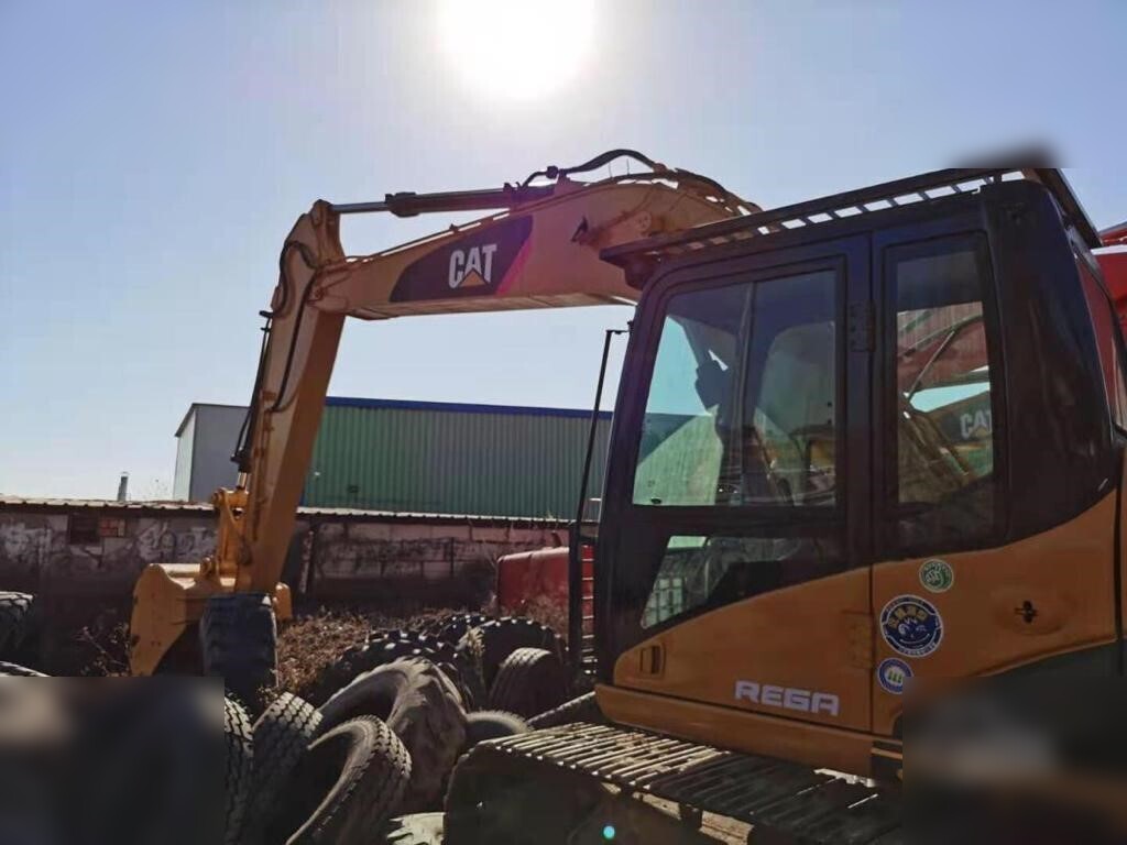 CATERPILLAR 315DL - Escavadora de rastos: foto 1 CATERPILLAR 315DL - Escavadora de rastos: foto 1