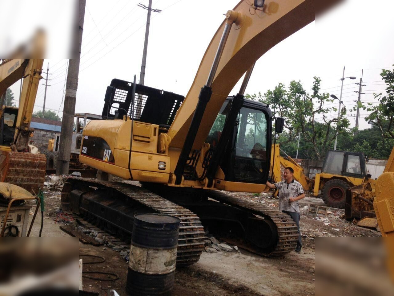 CATERPILLAR 325DL - Escavadora de rastos: foto 4 CATERPILLAR 325DL - Escavadora de rastos: foto 4