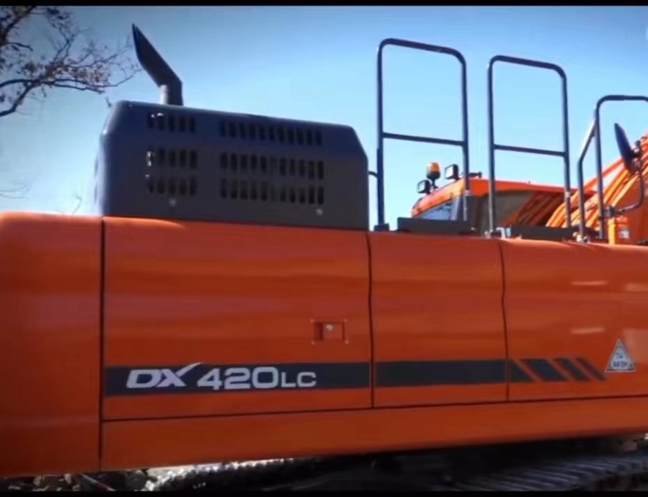 DOOSAN DX420LC - Escavadora de rastos: foto 1 DOOSAN DX420LC - Escavadora de rastos: foto 1
