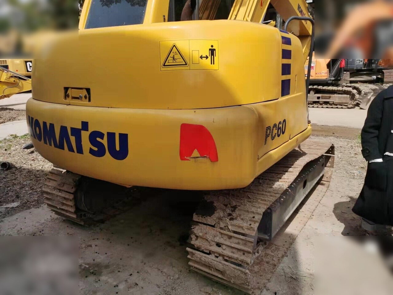 KOMATSU PC60-7 - Escavadora de rastos: foto 1 KOMATSU PC60-7 - Escavadora de rastos: foto 1