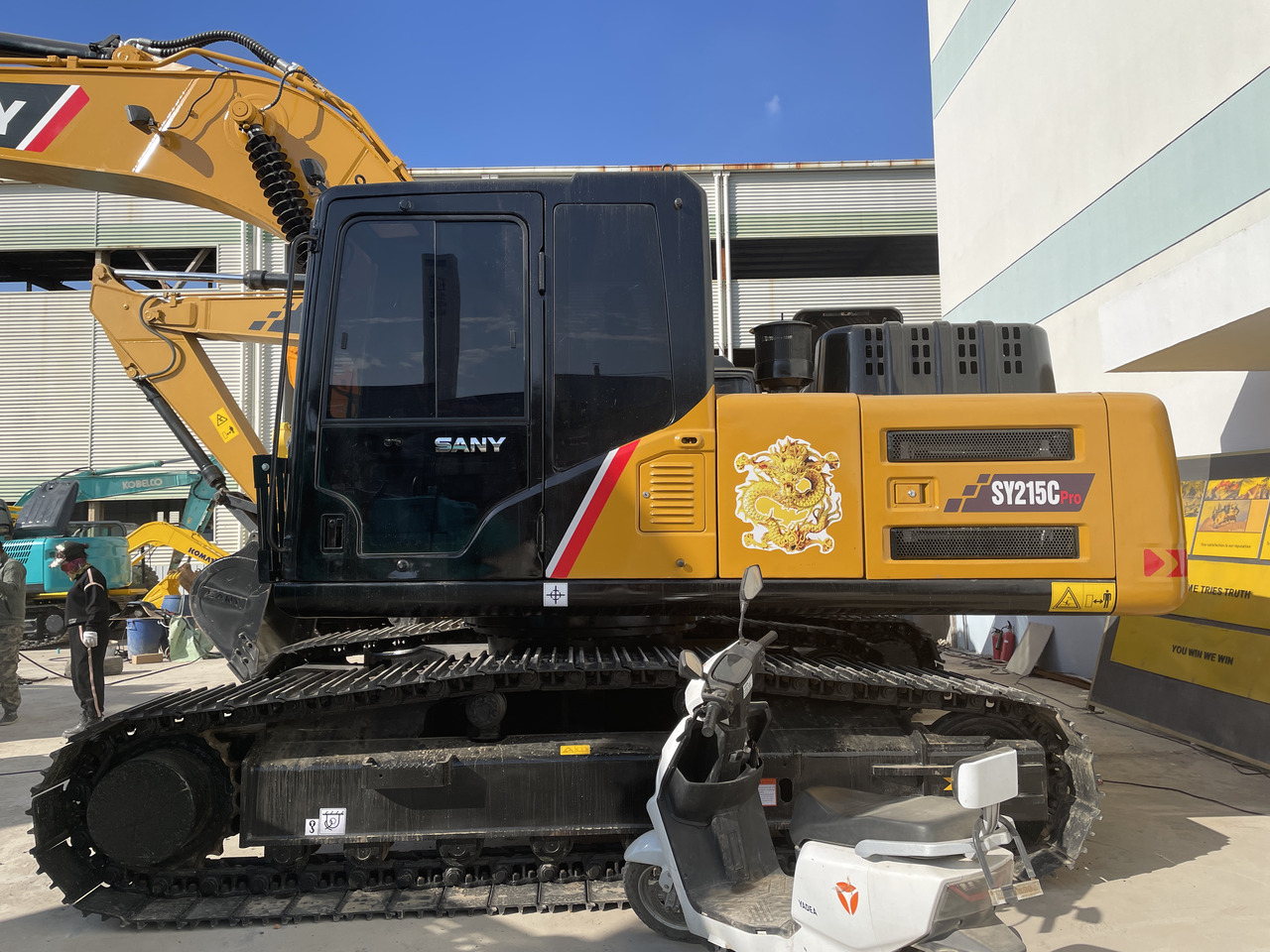 SANY SY215C - Escavadora de rastos: foto 1 SANY SY215C - Escavadora de rastos: foto 1