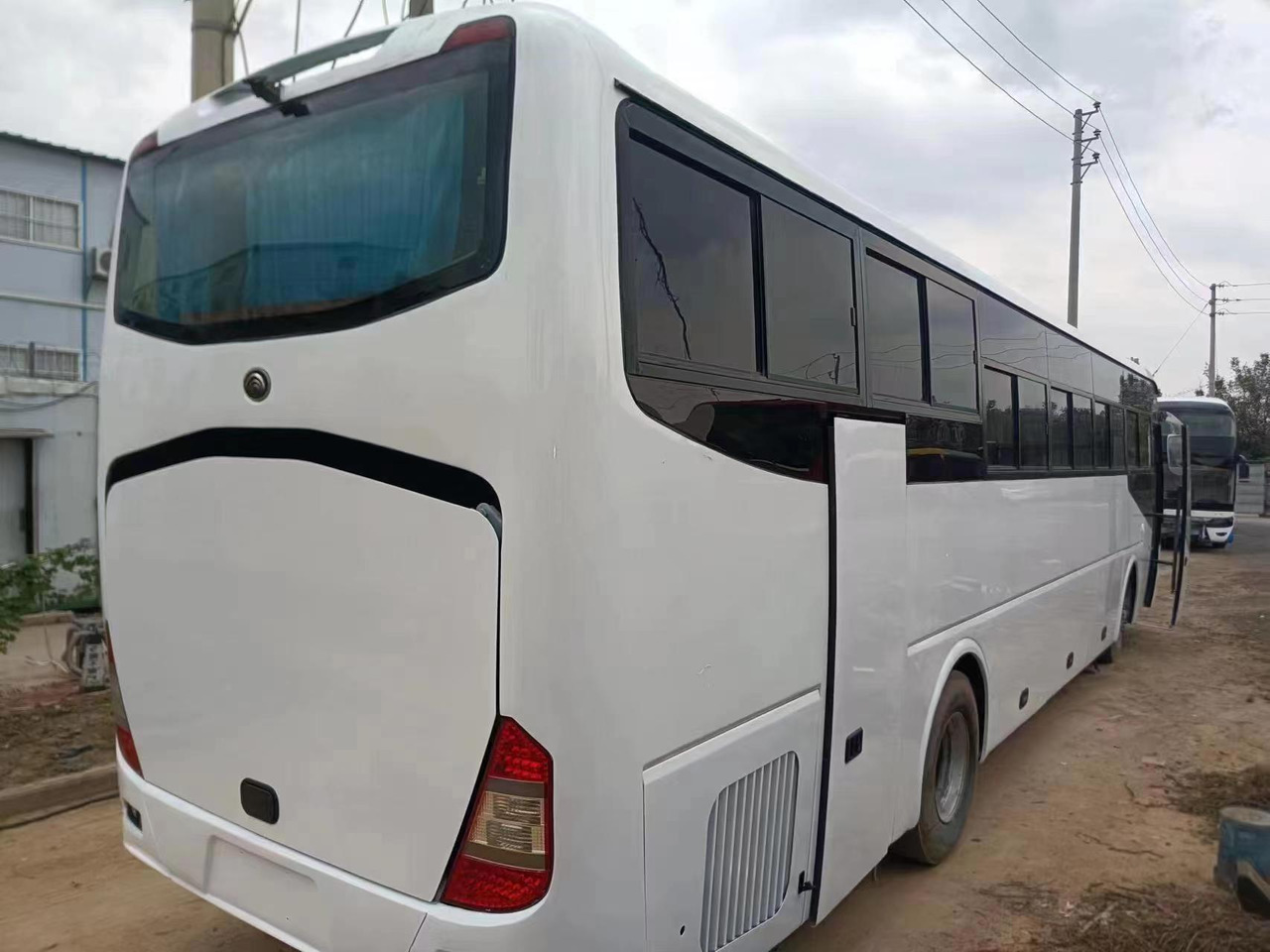 YUTONG - Autocarro: foto 4 YUTONG - Autocarro: foto 4