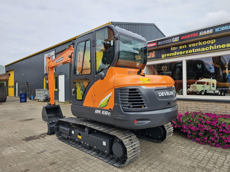 Develon DX60E-10N - Mini escavadeira: foto 3 Develon DX60E-10N - Mini escavadeira: foto 3