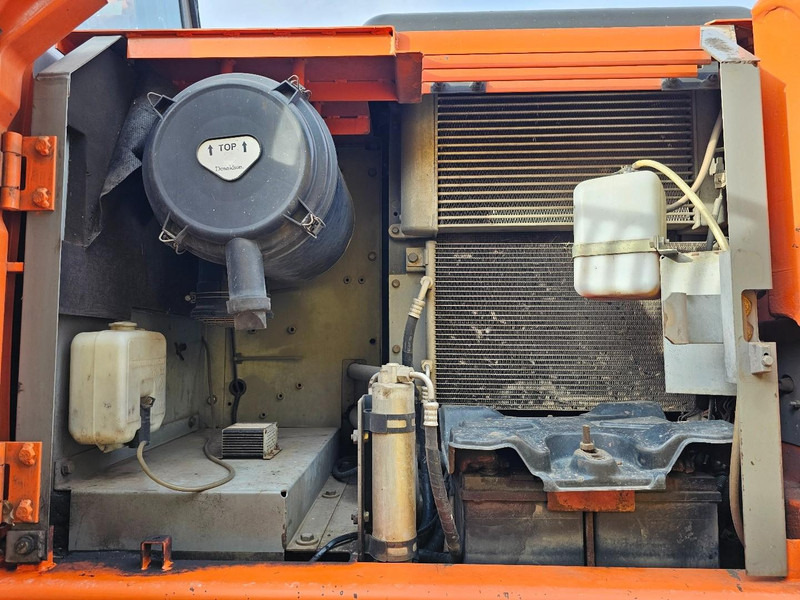 Escavadeira de rodas Hitachi ZAXIS 130 W: foto 11